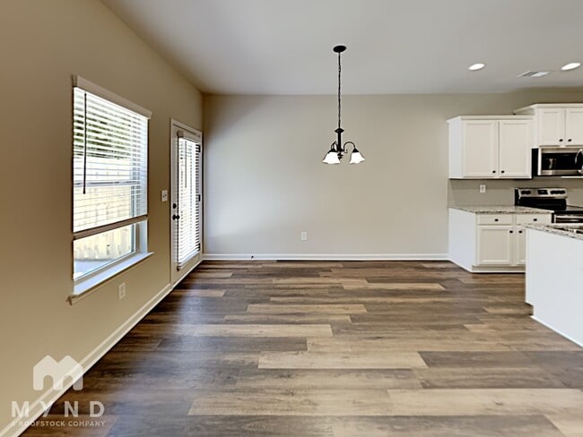 Building Photo - 6108 Oak Bend Ct