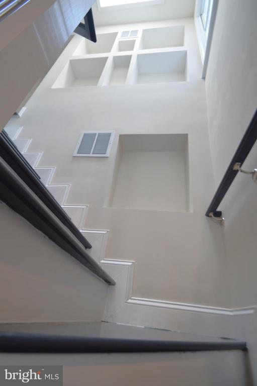 Foto del edificio - 1319 Glyndon Ave