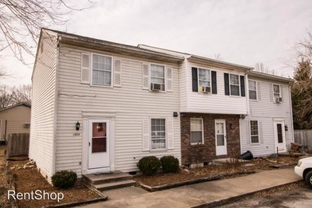 Primary Photo - 3 br, 1 bath House - 1655 W Amos Dr - D
