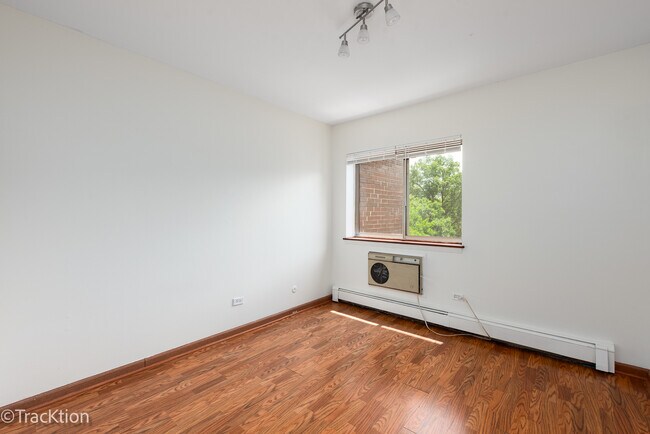 Foto del edificio - 1331 Finley Rd