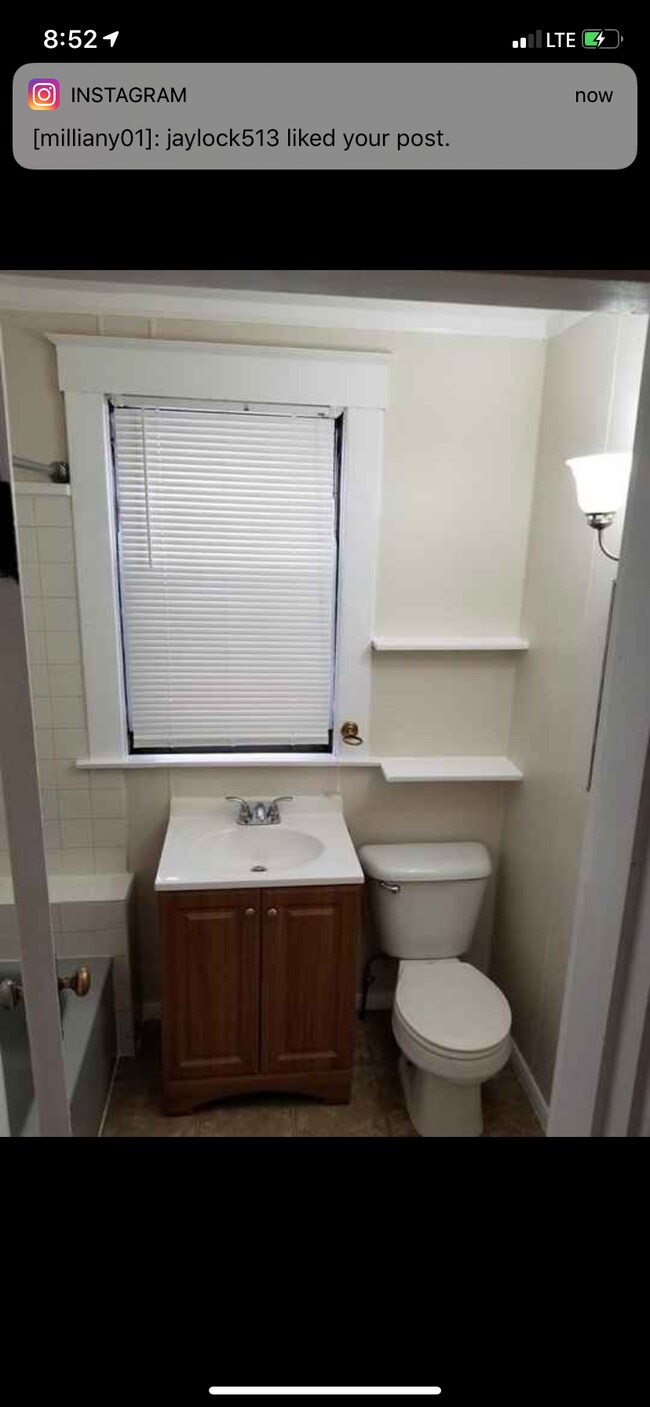 Foto del edificio - 2748 Norwood Ave