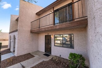 Building Photo - 5247 Lisagayle Ct