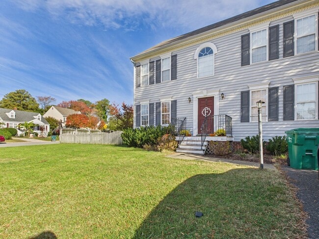 Building Photo - 7016 Tulane Ave