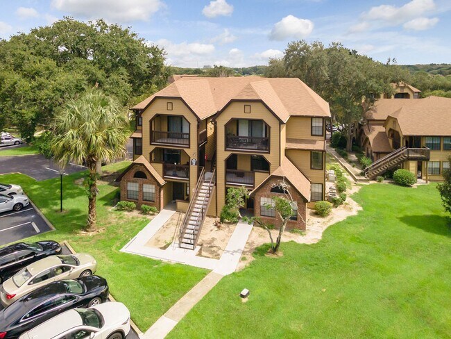 Foto del edificio - 1/1 Condo in Gated Lakefront Community of Altamonte Springs!