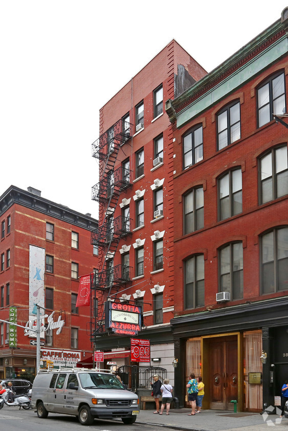 Building - 177 Mulberry St