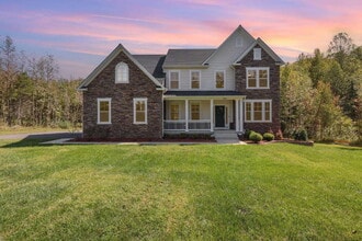 Building Photo - 7806 Shawmont Rd