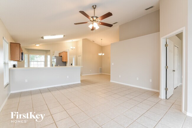Foto del edificio - 148 Heavenwood Ct
