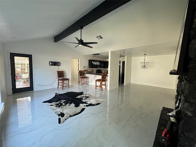 Foto del edificio - 5409 Deborah Ln