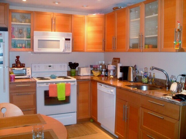 Foto del edificio - 2-bed with 1-parking South Newton
