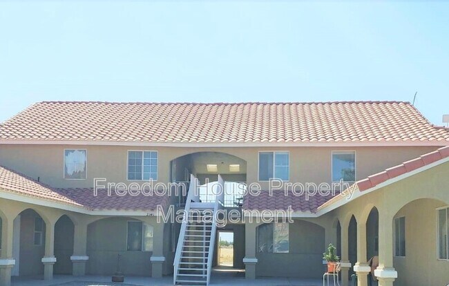 Building Photo - 2341 E Calvada Blvd