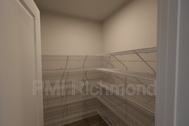 Foto del edificio - 1536 W Moore St