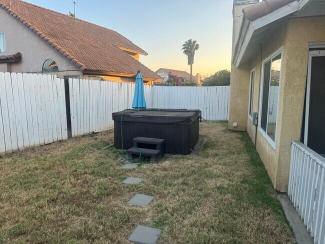 Foto del edificio - 14864 Spinnaker Ln