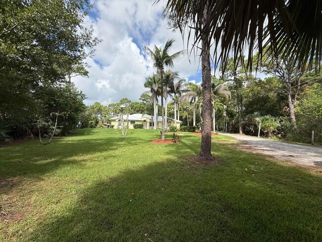 Building Photo - 5707 Silver Oak Dr