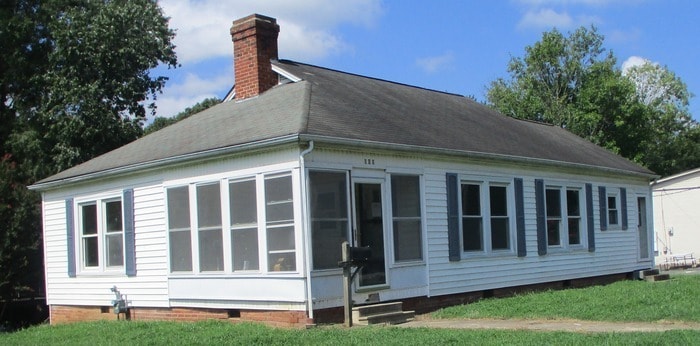 Primary Photo - 809 W C St