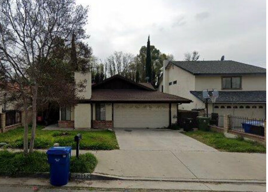 21052 Schoenborn St, Canoga Park, CA 91304 House for Rent in Canoga Park, CA