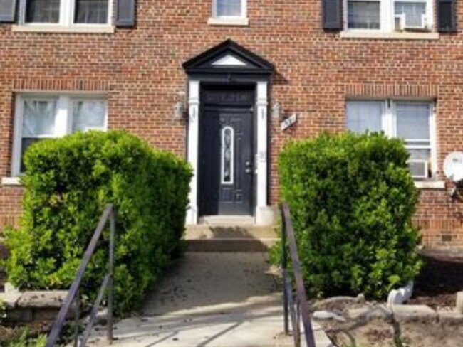 Street View - 1826 C St SE