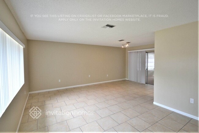 Building Photo - 7690 Innis Ct N