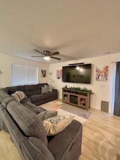 Foto del edificio - 1642 W Parkview Dr