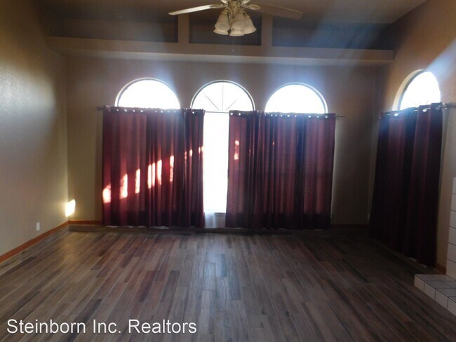 Foto del edificio - 3 br, 2 bath House - 2252 Laramie Dr.