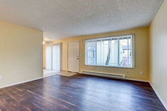 Building Photo - 4811 SE Boardman Ave