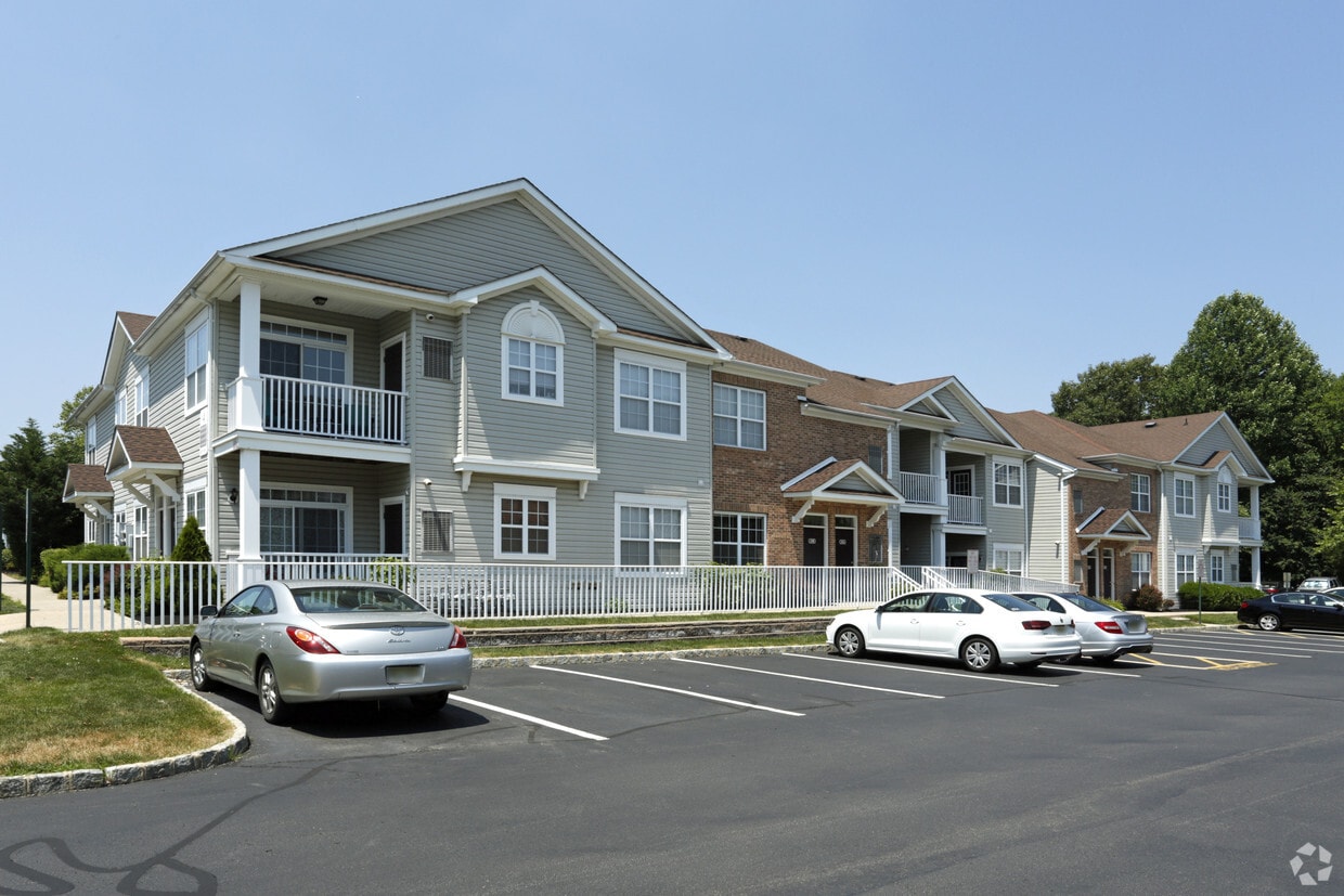 Jackson Green Apartments in Jackson, NJ