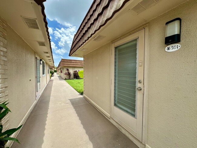 Building Photo - 301 Seville Dr