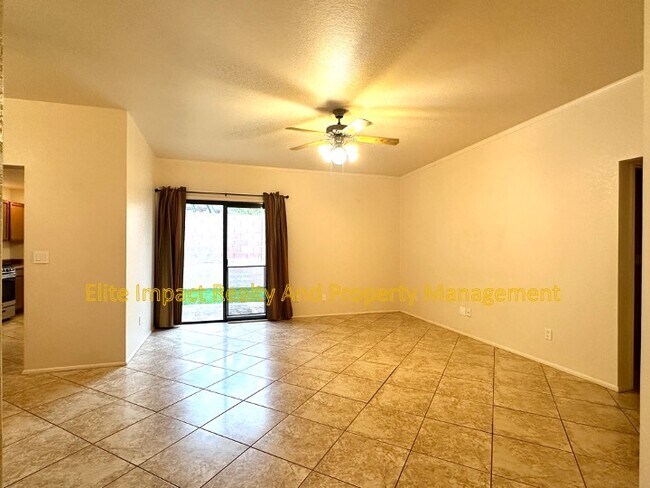Building Photo - 610 W Kidd Pl