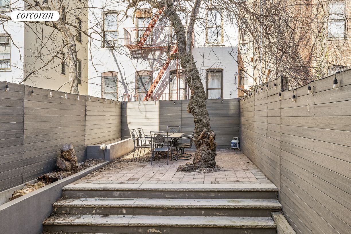 Foto principal - 557 W 159th St