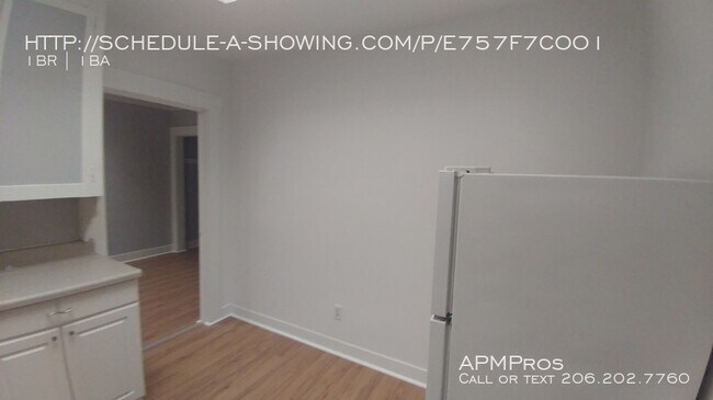 Building Photo - 2603 6th Ave