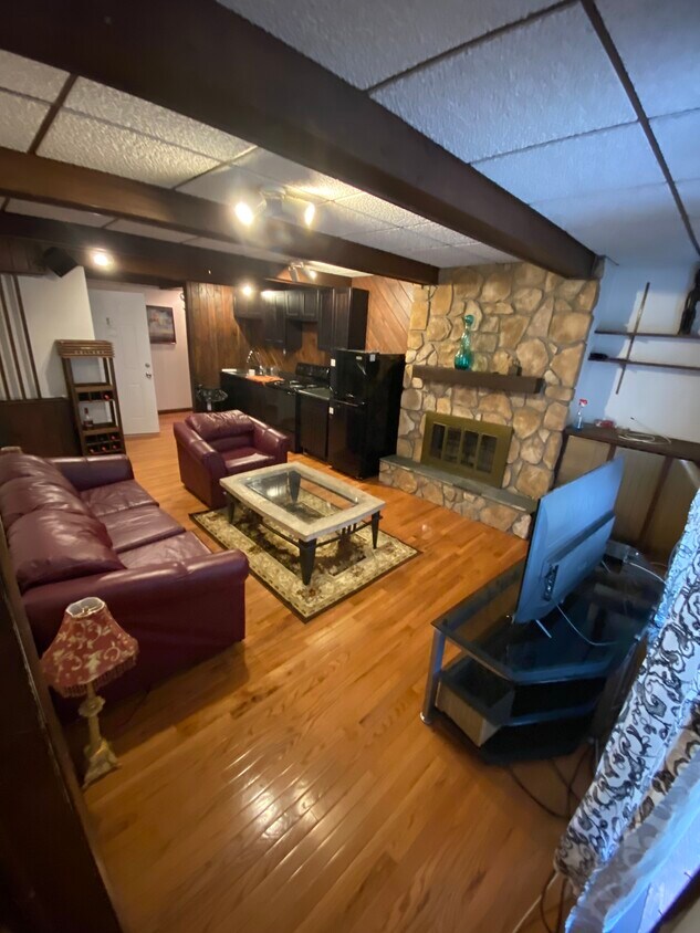 Foto principal - 1639 5th Ave