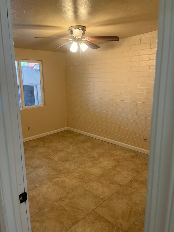 Foto del edificio - 3913 S Queen Palm Dr