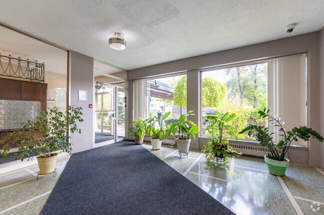 Lobby - Victoria Village Towers