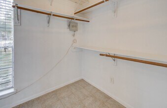 Building Photo - 10615 Alderford Ct