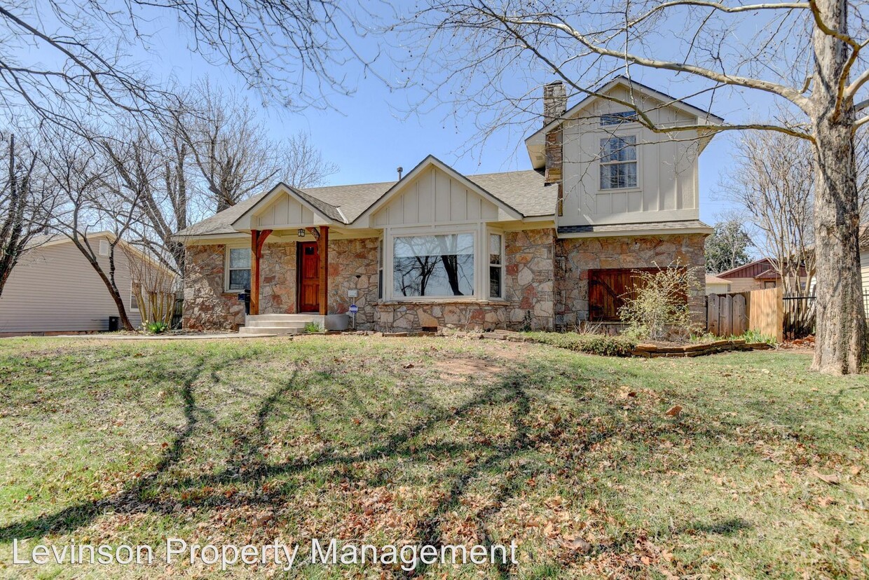 Primary Photo - 3 br, 2 bath House - 807 S Littler Ave