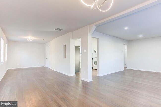 Foto del edificio - 187 Scott Dr