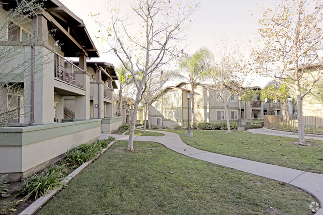 Building Photo - Yorba Linda Apartments