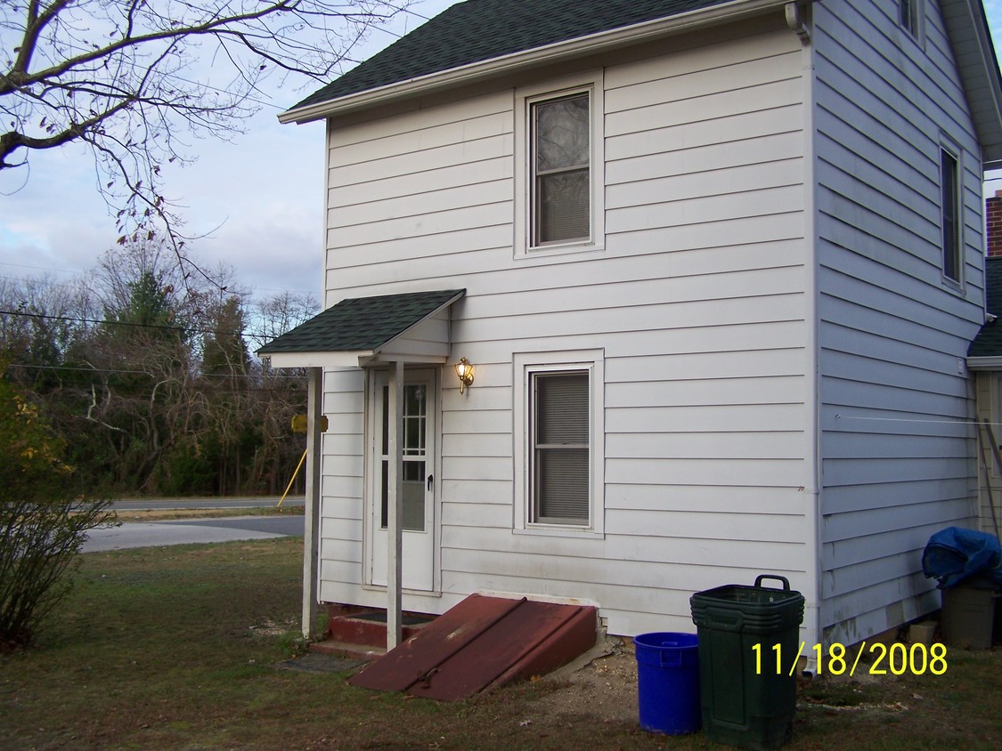 Primary Photo - 175 N 1st Rd