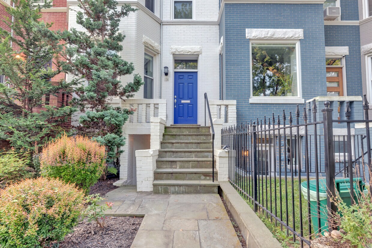 Foto principal - 126 Bryant St NW