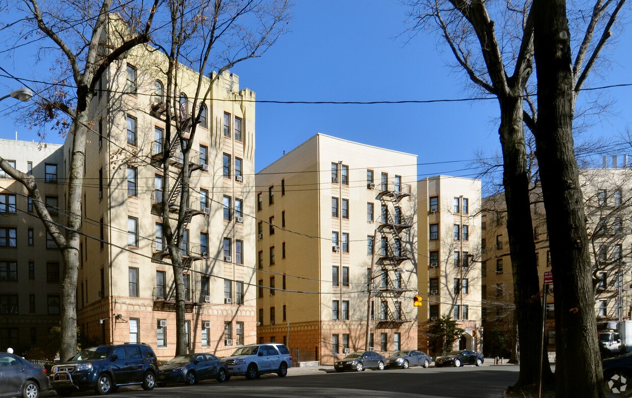 3881 Sedgwick Ave, Bronx, NY 10463 Apartments in Bronx, NY