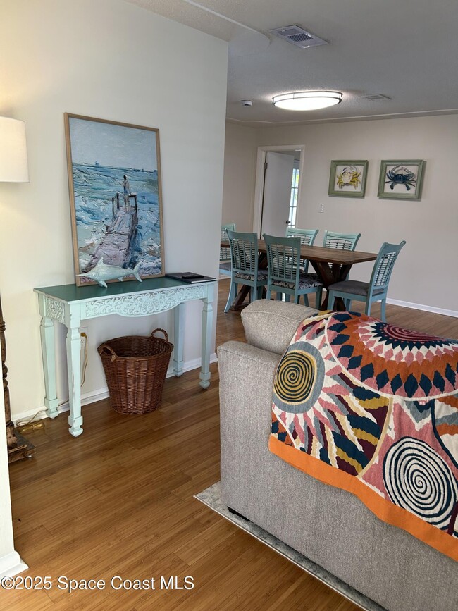 Building Photo - 1380 Holiday Blvd