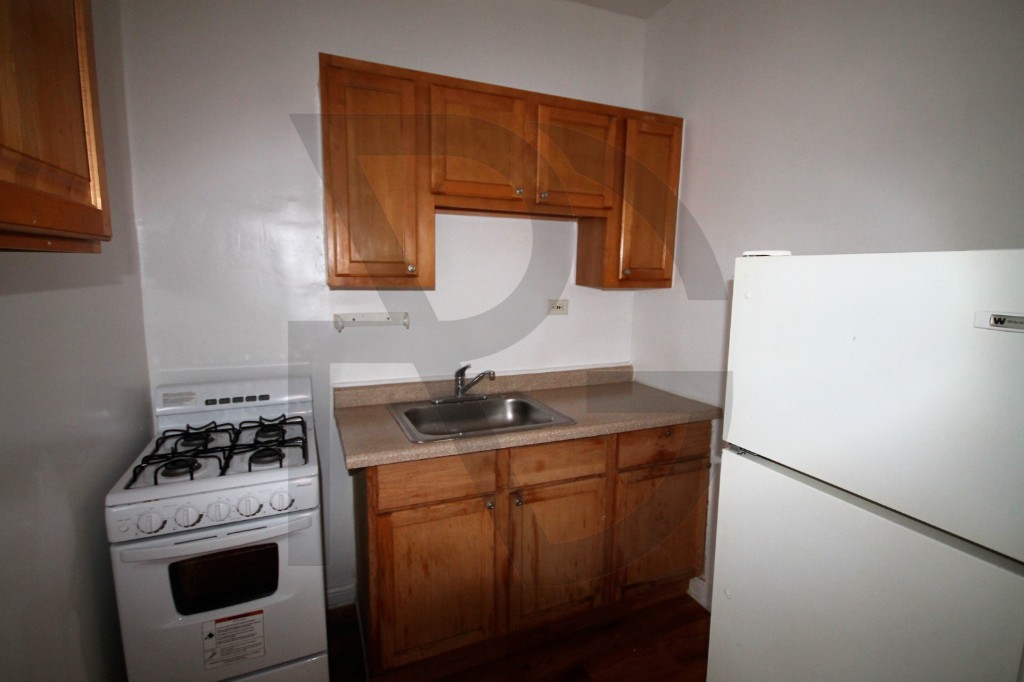 Primary Photo - 4851 N Damen Ave