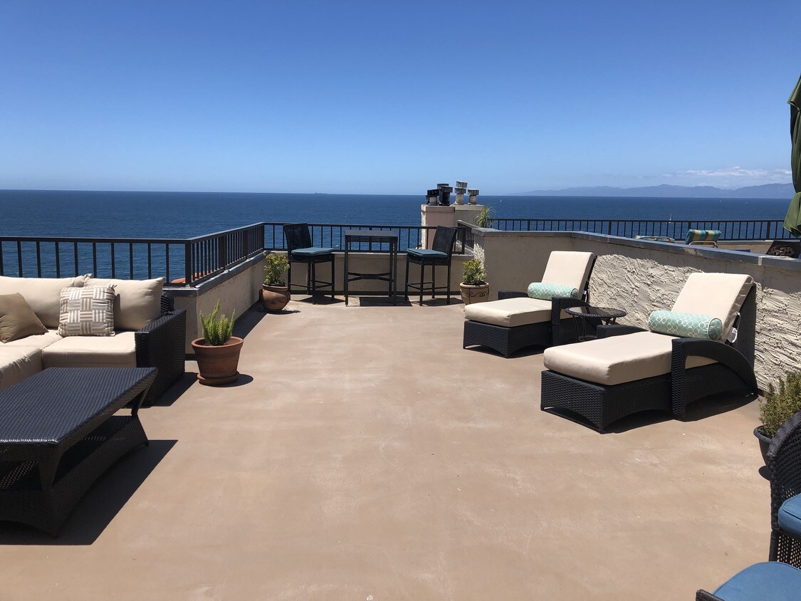 555 Esplanade, Redondo Beach, CA 90277 Condo for Rent in Redondo