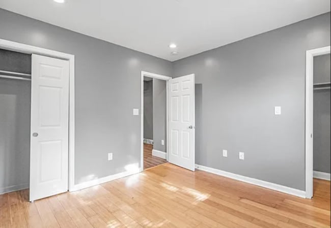 Building Photo - 529 59th St NE