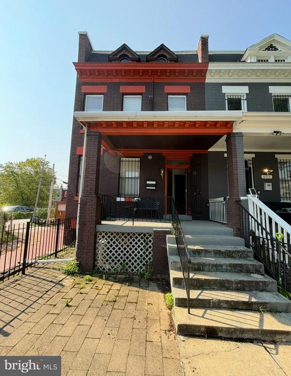 Building Photo - 600 Keefer Pl NW