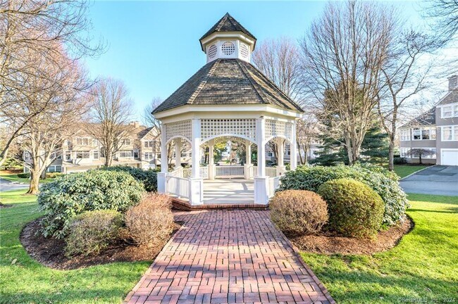 Foto del edificio - 932 S Pine Creek Rd
