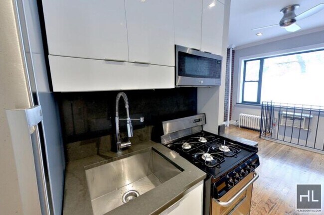 Foto del edificio - East 13th Street