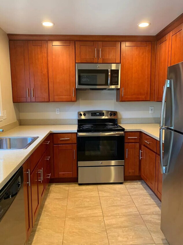 131 Virginia Hills Dr, Martinez, CA 94553 Townhouse for Rent in