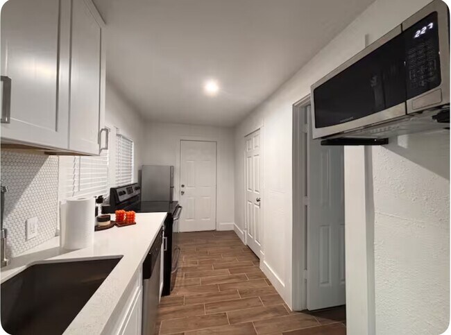 Foto del edificio - 7427 Avenue H