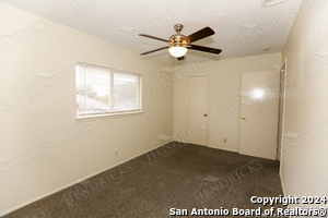 Foto del edificio - 6626 Meadow Fawn Dr