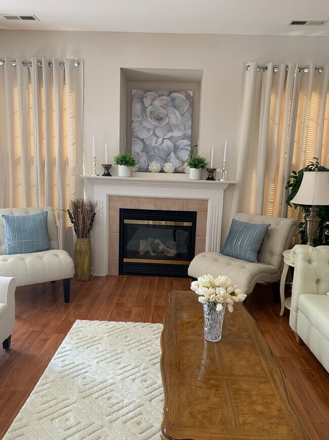 3973 Eldor Flower Dr, Zionsville, IN 46077 Townhome Rentals in Zionsville IN